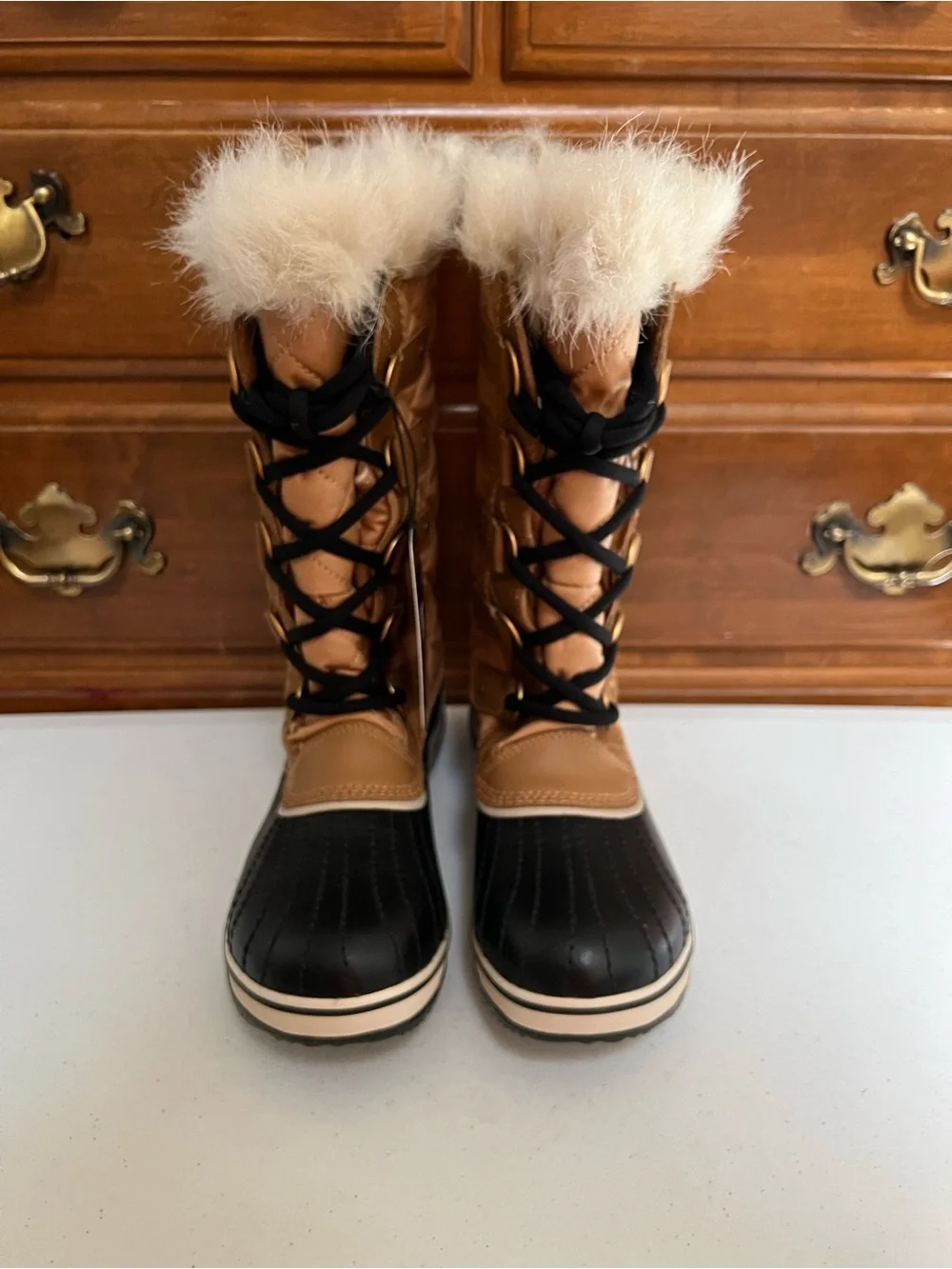 Sorel Tofino Cate Lace-Up Snow Boot for Women - Curry/Black, Size 9.5